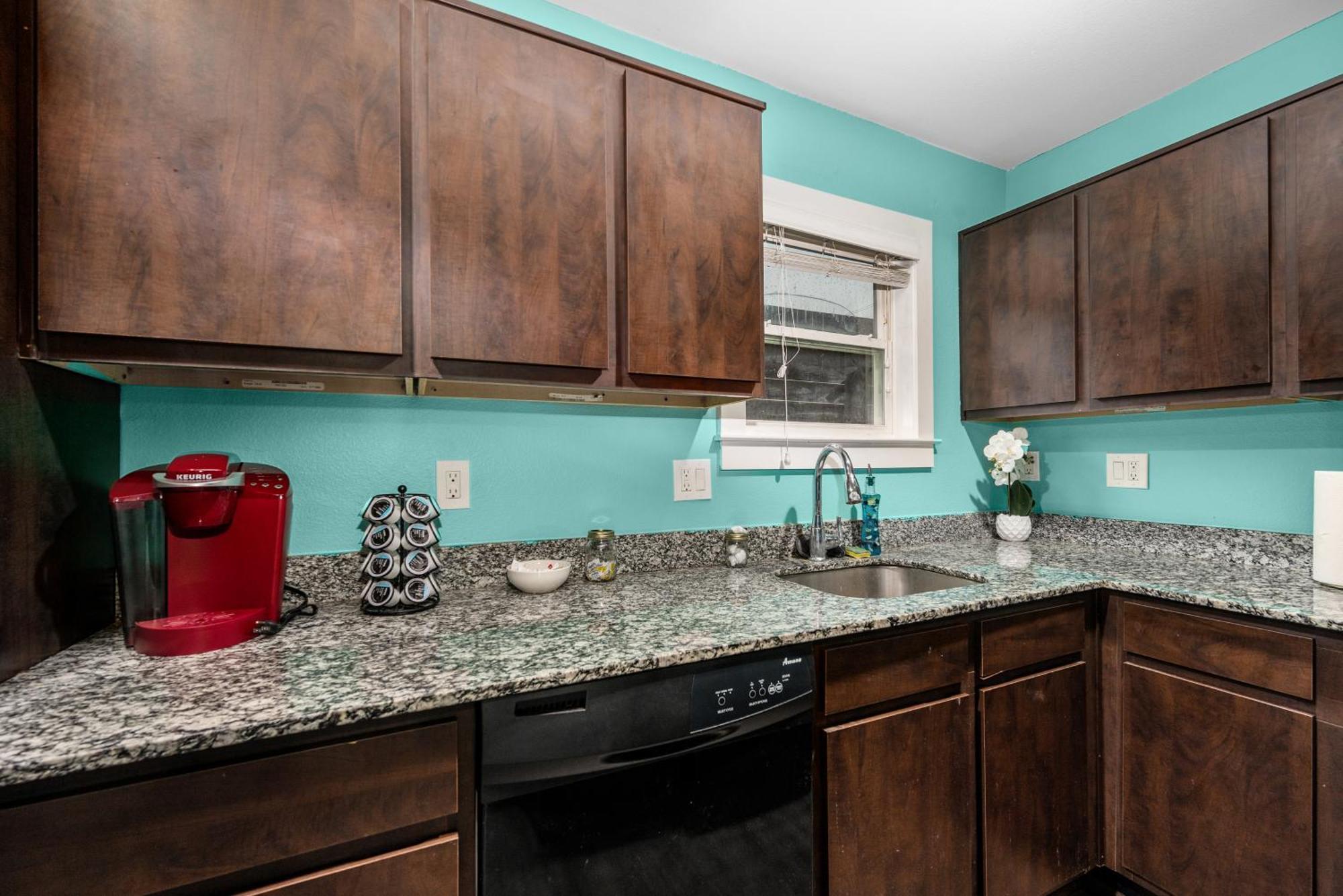 1br With Fully Equipped Kitchen Close To Major Attractions Houston