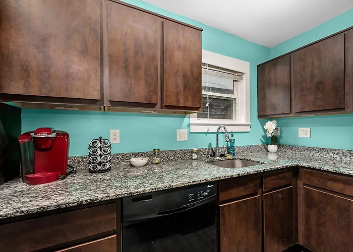 1Br Apt With Fully Equipped Kitchen Close To Major Attractions